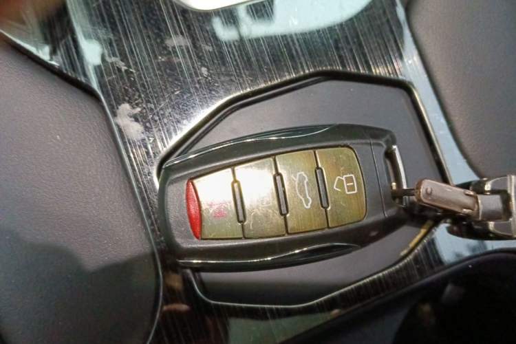 Used Haval F7 2019 1.5T Two-Wheel Drive i-Type China V Standard Vehicle Key