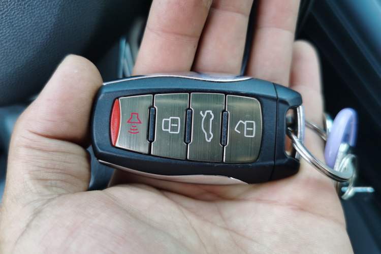 Used Haval F7 2019 1.5T Two-Wheel Drive i-Type China V Standard Vehicle Key