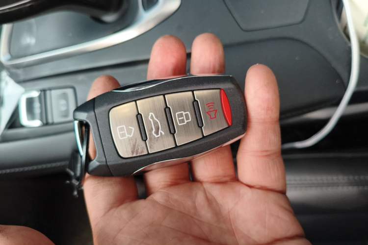 Used Haval F7 2019 1.5T Two-Wheel Drive i-Type China V Standard Vehicle Key