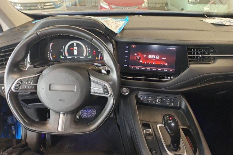 Used Haval F7 2019 2.0T Two-Wheel-Drive i-Van China VI Standard Center Console