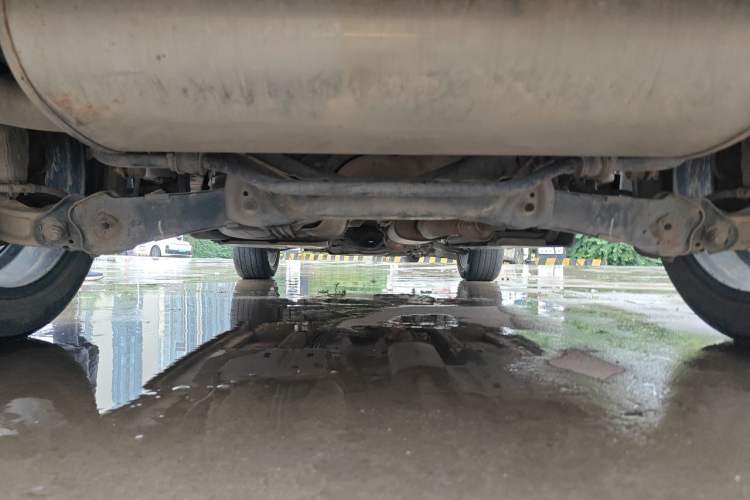Used Haval F7 2019 2.0T Two-Wheel Drive i-Van China V standard Chassis Rear