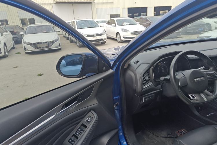 Used Haval F7 2019 2.0T Two-Wheel-Drive i-Van China VI Standard Driver Seat