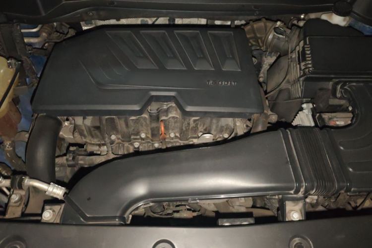 Used Haval F7 2019 1.5T Two-Wheel Drive i-Type China V Standard Engine Bay