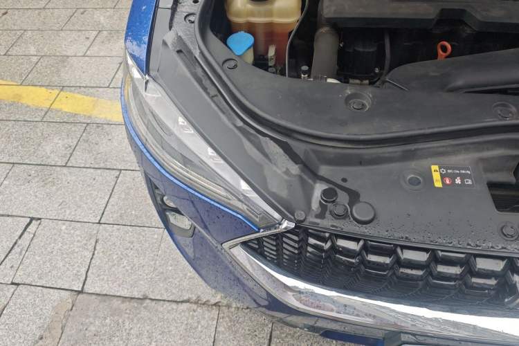 Used Haval F7 2019 1.5T Two-Wheel Drive i-Trend China V Emission Standard Engine Bay Right