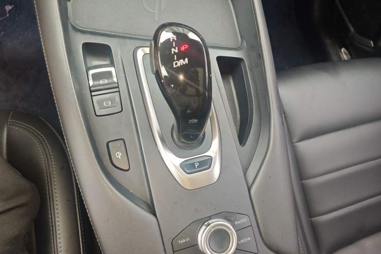 Used Haval F7 2019 1.5T Two-Wheel Drive i-Trend China V Emission Standard Gear Lever