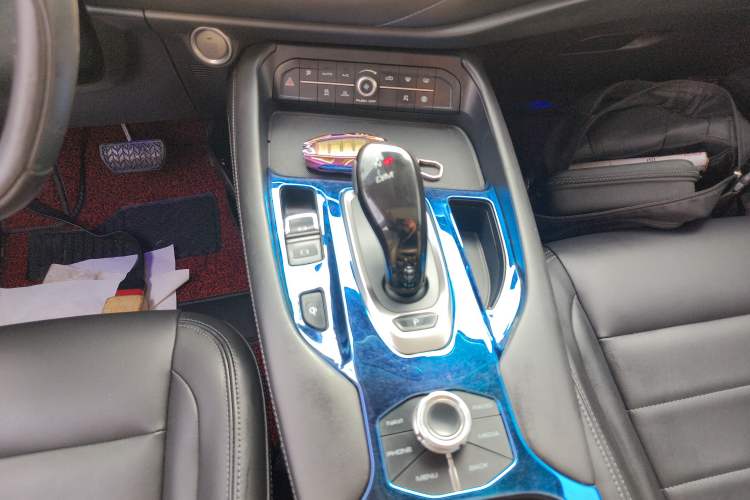 Used Haval F7 2019 1.5T Two-Wheel Drive i-Trend China VI Standard Gear Lever