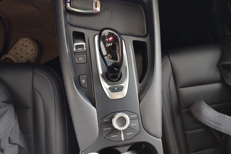 Used Haval F7 2019 1.5T Two-Wheel Drive i-Trend China VI Standard Gear Lever