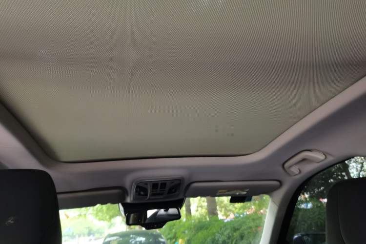 Used Haval F7 2019 2.0T Four-Wheel Drive iJoy China V Standard Headliner