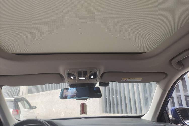 Used Haval F7 2019 1.5T Two-Wheel Drive i-Type China V Standard Headliner