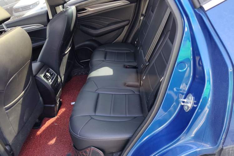 Used Haval F7 2019 2.0T Two-Wheel-Drive i-Van China VI Standard Interior 4