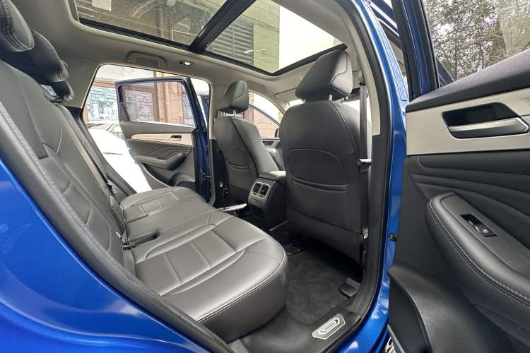 Used Haval F7 2019 1.5T Two-Wheel Drive i-Trend China VI Standard Interior 8