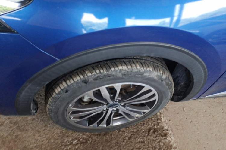 Used Haval F7 2019 2.0T Two-Wheel-Drive i-Van China VI Standard Left Front Wheel Hub