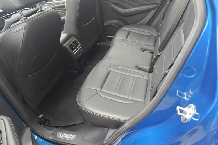 Used Haval F7 2019 2.0T Two-Wheel-Drive i-Van China VI Standard Left Rear Seat