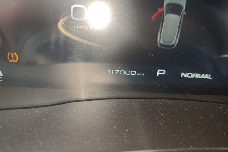Used Haval F7 2019 1.5T Two-Wheel Drive i-Trend China V Emission Standard Odometer Close Up