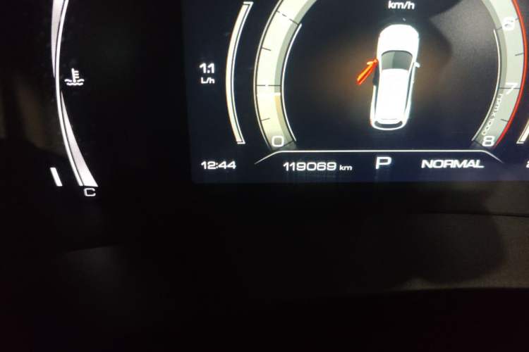 Used Haval F7 2019 1.5T Two-Wheel Drive i-Type China V Standard Odometer Close Up