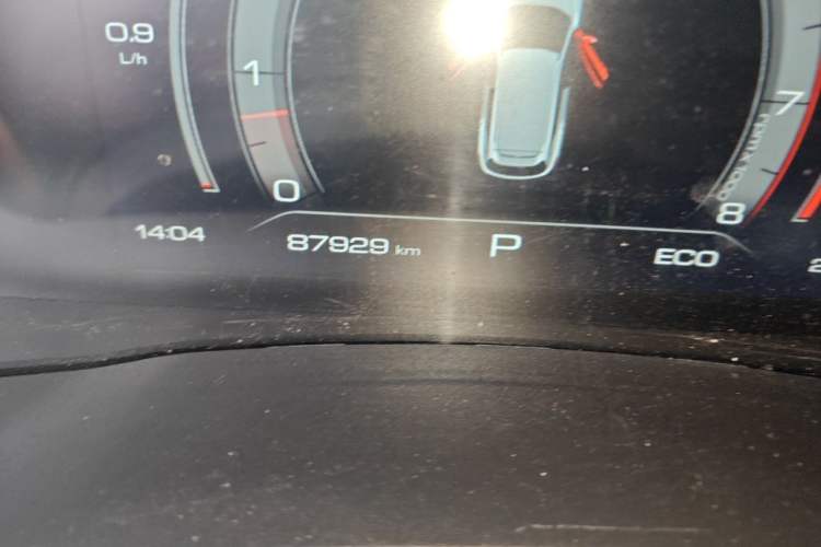 Used Haval F7 2019 2.0T Two-Wheel Drive i-Van China V standard Odometer Close Up
