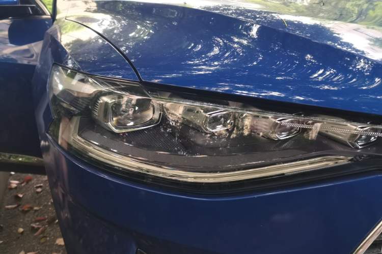 Used Haval F7 2019 2.0T Four-Wheel Drive iJoy China V Standard Right Front Headlight