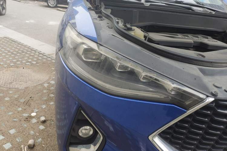 Used Haval F7 2019 1.5T Two-Wheel Drive i-Type China V Standard Right Front Headlight