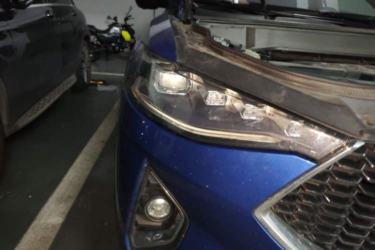 Used Haval F7 2019 1.5T Two-Wheel Drive i-Type China V Standard Right Front Headlight