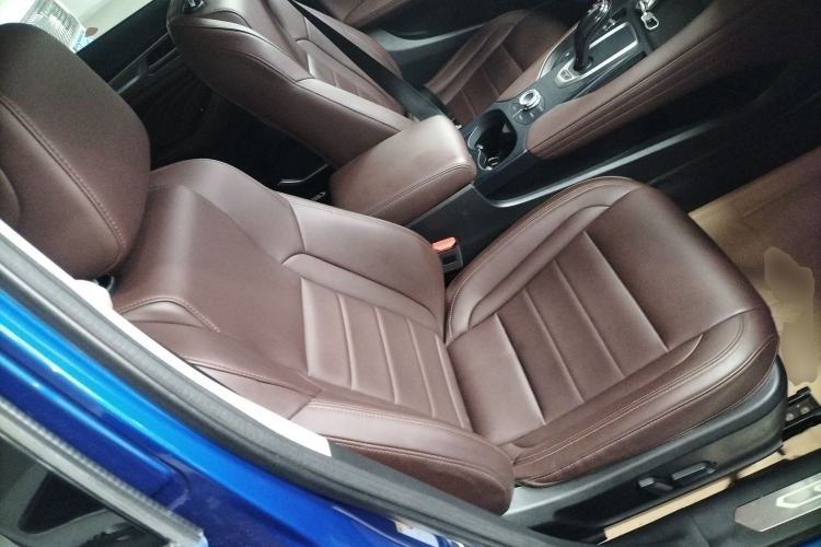 Used Haval F7 2019 1.5T Two-Wheel Drive i-Trend China V Emission Standard Right Front Seat