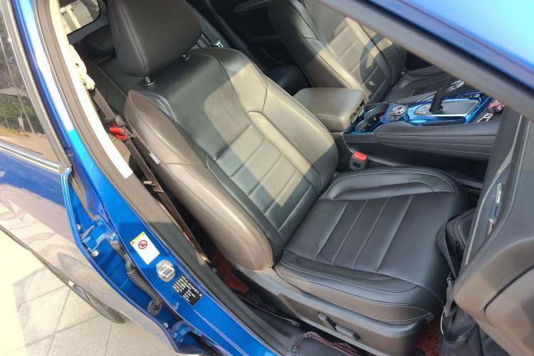 Used Haval F7 2019 1.5T Two-Wheel Drive i-Trend China VI Standard Right Front Seat