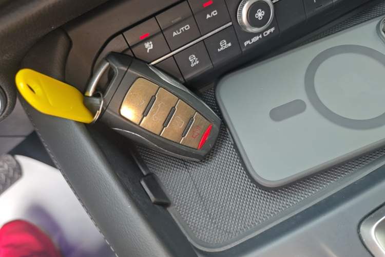 Used Haval F7 2019 1.5T Two-Wheel Drive i-Trend China V Emission Standard Vehicle Key
