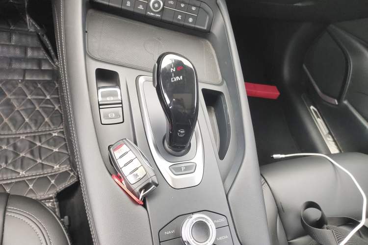 Used Haval F7 2019 2.0T Two-Wheel-Drive i-Van China VI Standard Audio And AC Panel