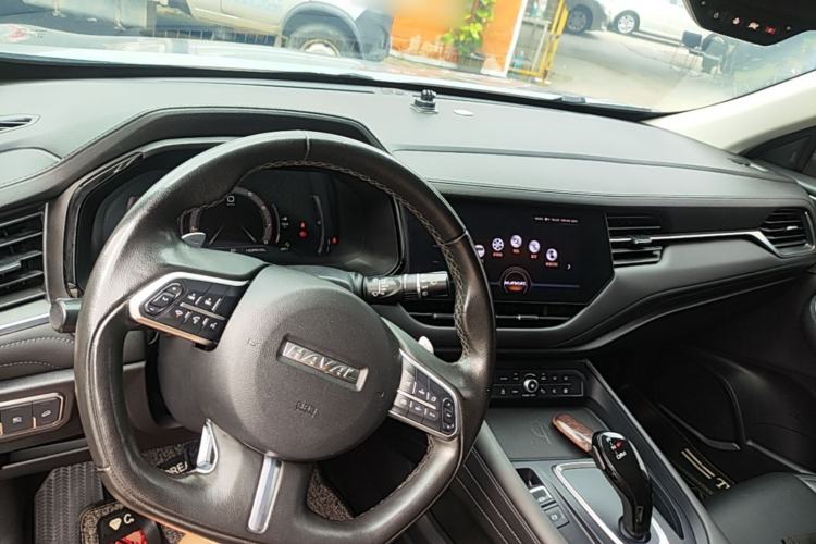 Used Haval F7 2019 2.0T Four-Wheel Drive iJoy China V Standard Center Console