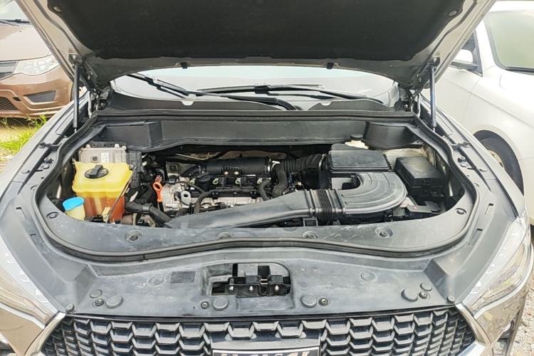 Used Haval F7 2019 2.0T Four-Wheel Drive iJoy China V Standard Engine Bay