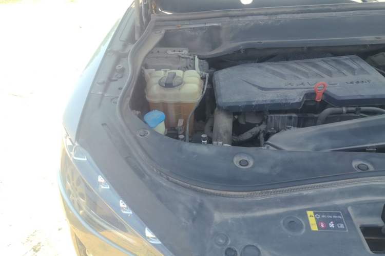 Used Haval F7 2019 1.5T Two-Wheel Drive i-Trend China VI Standard Engine Bay Right