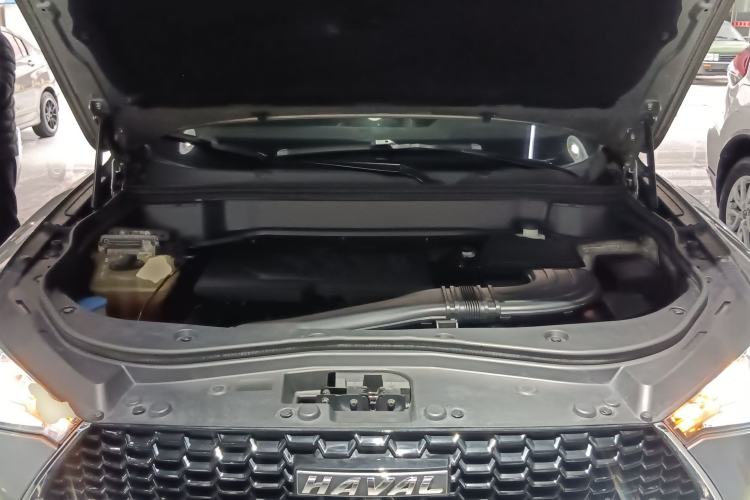 Used Haval F7 2019 1.5T Two-Wheel Drive i-Type China V Standard Engine Bay