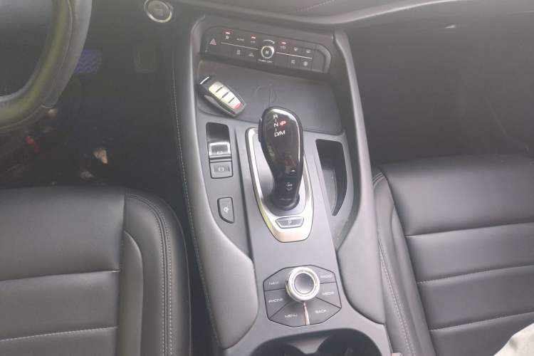 Used Haval F7 2019 1.5T Two-Wheel Drive i-Trend China VI Standard Gear Lever
