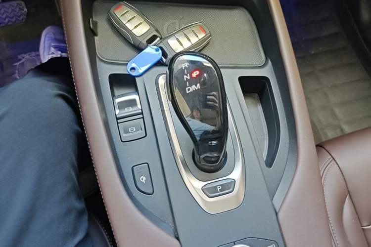 Used Haval F7 2019 2.0T Four-Wheel Drive iJoy China V Standard Gear Lever