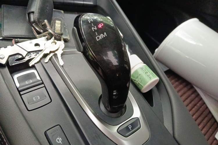 Used Haval F7 2019 2.0T Four-Wheel Drive iJoy China VI Standard Gear Lever