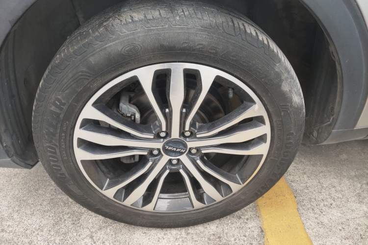 Used Haval F7 2019 2.0T Two-Wheel-Drive i-Van China VI Standard Left Front Wheel Hub