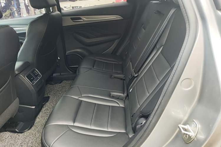 Used Haval F7 2019 2.0T Four-Wheel Drive iJoy China V Standard Left Rear Seat