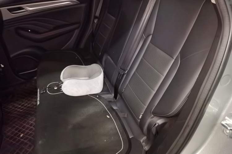 Used Haval F7 2019 2.0T Two-Wheel Drive i-Van China V standard Left Rear Seat