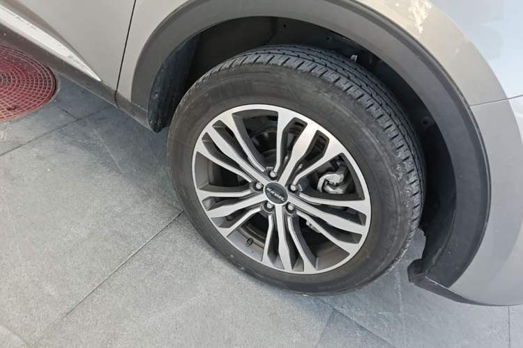 Used Haval F7 2019 2.0T Four-Wheel Drive iJoy China V Standard Right Front Wheel Hub