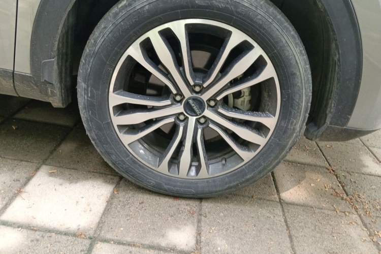 Used Haval F7 2019 2.0T Four-Wheel Drive iJoy China VI Standard Right Front Wheel Hub