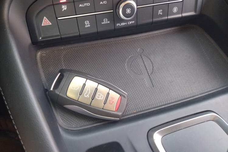 Used Haval F7 2019 1.5T Two-Wheel Drive i-Trend China VI Standard Vehicle Key