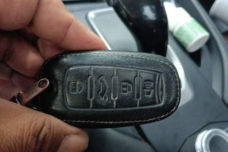 Used Haval F7 2019 2.0T Four-Wheel Drive iJoy China VI Standard Vehicle Key