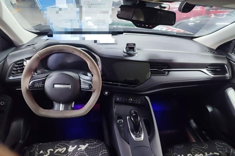 Used Haval F7 2019 1.5T Two-Wheel Drive i-Type China V Standard Center Console