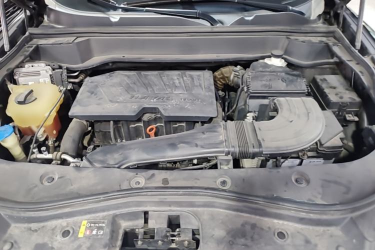 Used Haval F7 2019 1.5T Two-Wheel Drive i-Type China V Standard Engine Bay
