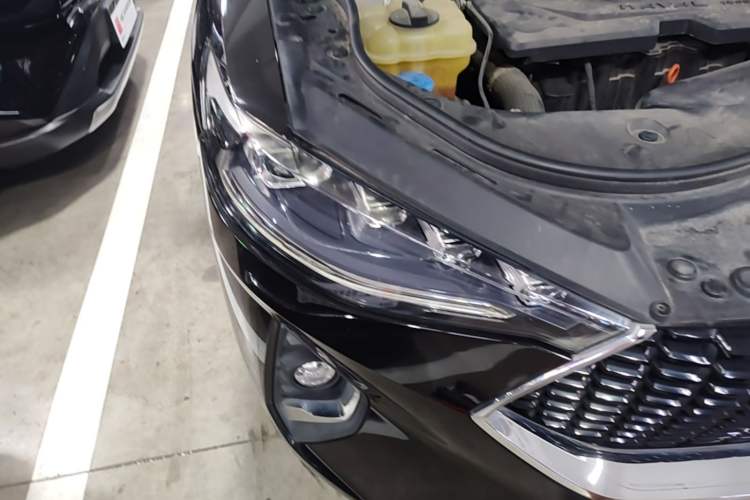 Used Haval F7 2019 1.5T Two-Wheel Drive i-Type China V Standard Right Front Headlight