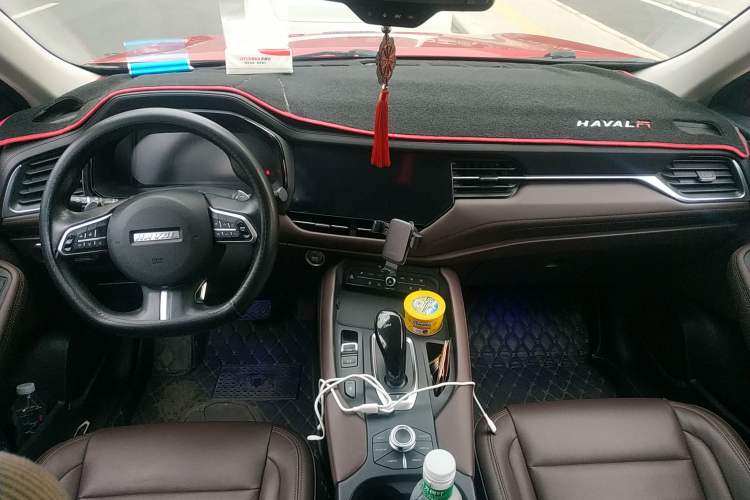 Used Haval F7 2019 1.5T Two-Wheel Drive i-Trend China V Emission Standard Center Console