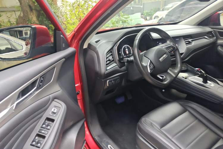 Used Haval F7 2019 1.5T Two-Wheel-Drive i-Type China VI Standard Driver Seat