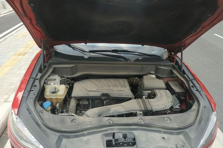 Used Haval F7 2019 1.5T Two-Wheel Drive i-Trend China V Emission Standard Engine Bay