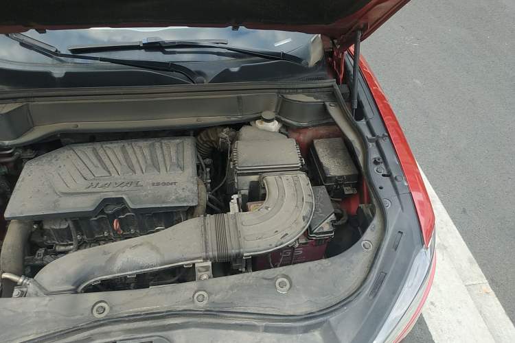 Used Haval F7 2019 1.5T Two-Wheel Drive i-Trend China V Emission Standard Engine Bay Left
