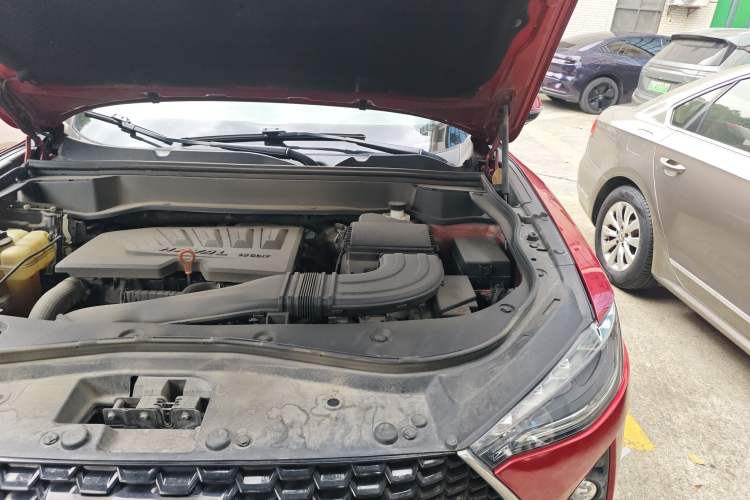 Used Haval F7 2019 1.5T Two-Wheel-Drive i-Type China VI Standard Engine Bay Left