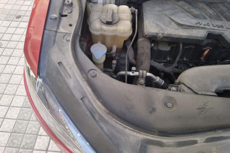 Used Haval F7 2019 1.5T Two-Wheel Drive i-Trend China V Emission Standard Engine Bay Right